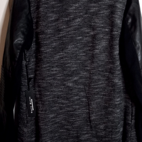 Haute Monde Women's Medium Black & White Tweed Sweater with Faux Leather Sleeves - Picture 6 of 10